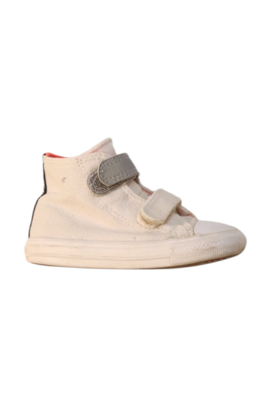 Converse High Top Sneakers EU22