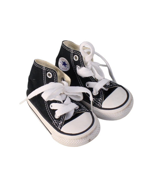 Converse Sneakers 12-18M (EU19)
